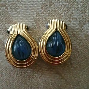 Blue Cabachon,  vintage  clip on  earrings